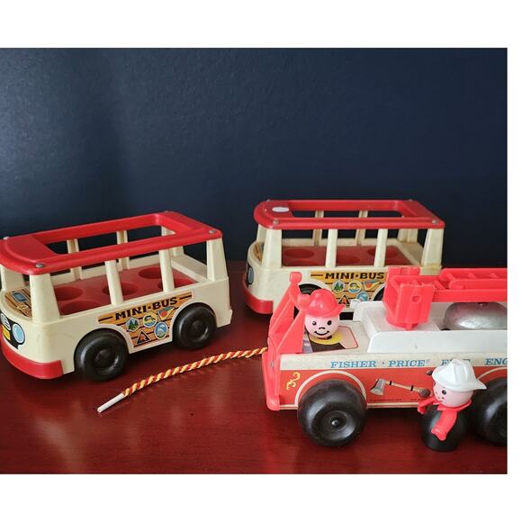 Fisher Price Firetruck and 2 Buses - Picture 1 of 4